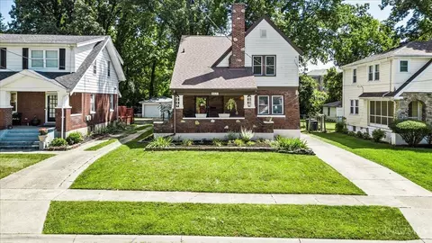 6621 Iris Ave, Cincinnati, OH 45213