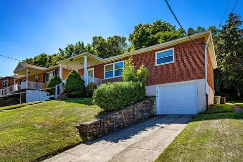 449 Kitty Ln, Cincinnati, OH 45238 photo 5