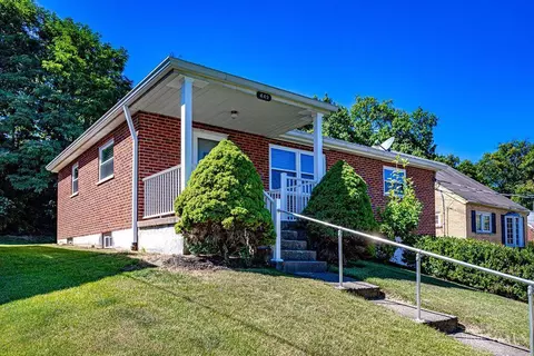 449 Kitty Ln, Cincinnati, OH 45238 photo 4