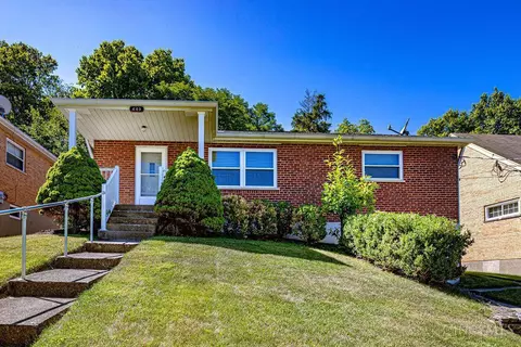 449 Kitty Ln, Cincinnati, OH 45238