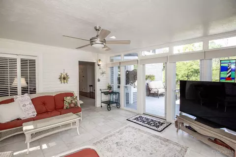860 Bradbury, Cincinnati, OH 45245 photo 25