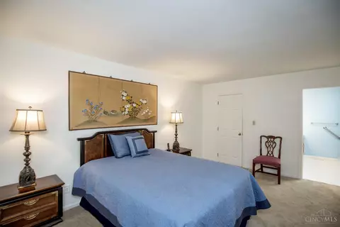 860 Bradbury, Cincinnati, OH 45245 photo 34