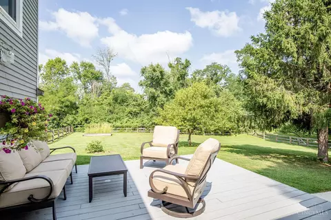 860 Bradbury, Cincinnati, OH 45245 photo 35
