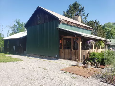 9186 Smart Hl, Hillsboro, OH 45133