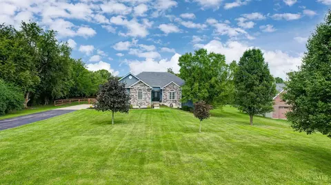 2502 Katie Dr, Lebanon, OH 45036