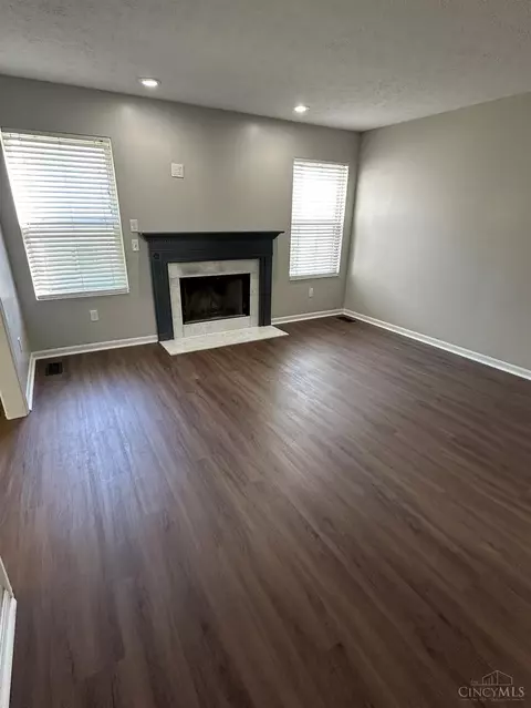 834 Wingate Dr, Cincinnati, OH 45245 photo 8