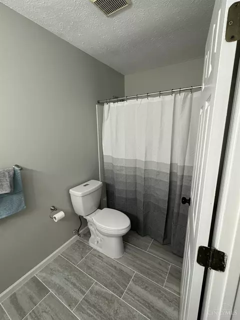 834 Wingate Dr, Cincinnati, OH 45245 photo 23