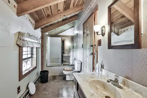 8690 Schuster, Guilford, IN 47022
