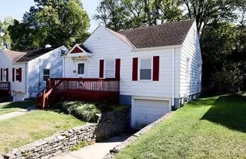 1754 Ashbrook, Cincinnati, OH 45238 photo 2