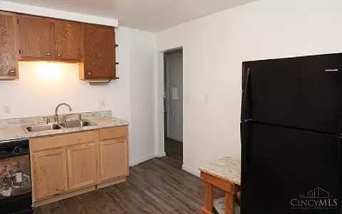 1754 Ashbrook, Cincinnati, OH 45238 photo 6