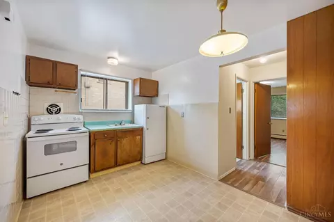 2958 Ferguson, Cincinnati, OH 45238 photo 6