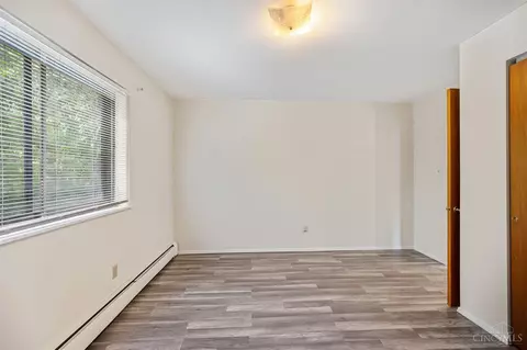 2958 Ferguson, Cincinnati, OH 45238 photo 9