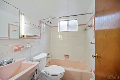 2958 Ferguson, Cincinnati, OH 45238 photo 8