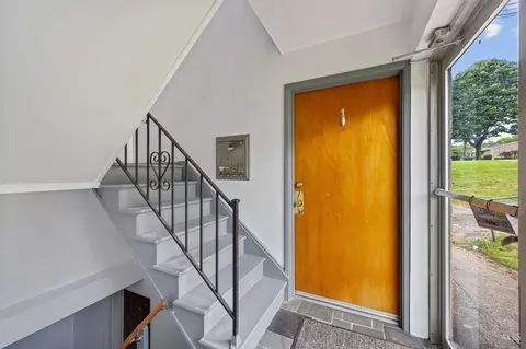 2958 Ferguson, Cincinnati, OH 45238 photo 3