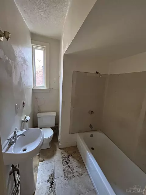 2131 Freeman #B, Cincinnati, OH 45214 photo 13