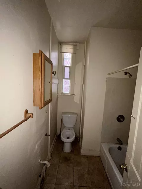 2131 Freeman #B, Cincinnati, OH 45214 photo 3