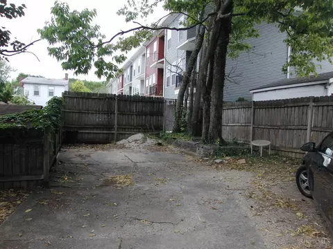 2355 Flora St, Cincinnati, OH 45219 photo 8