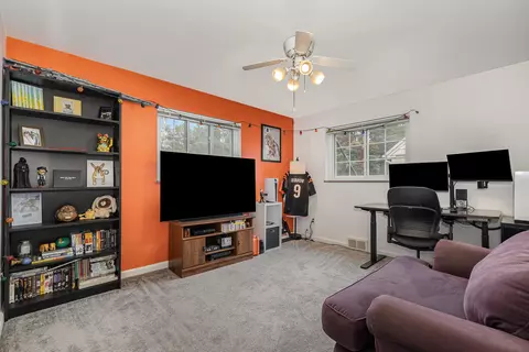 1609 Sutton, Cincinnati, OH 45230 photo 13
