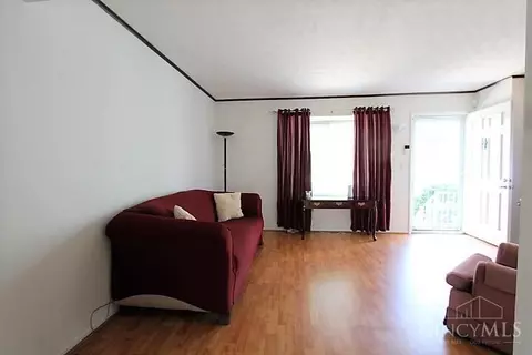 4104 Independence Dr, Cincinnati, OH 45255 photo 3
