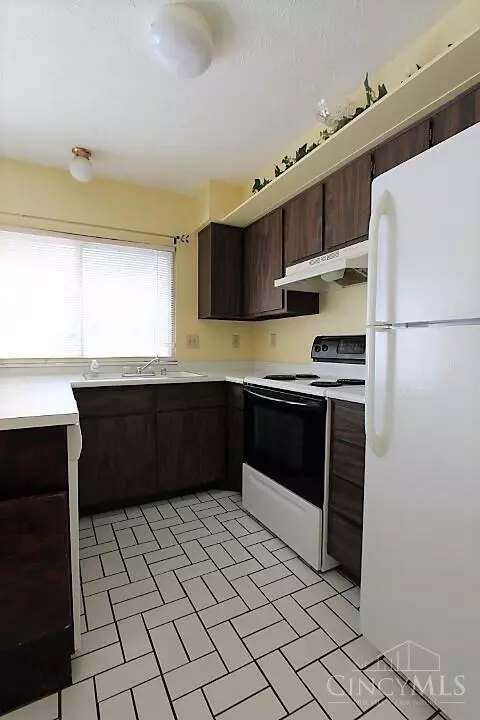 4104 Independence Dr, Cincinnati, OH 45255 photo 6