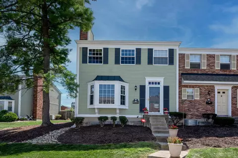 85 Applewood Dr, Fairfield, OH 45014