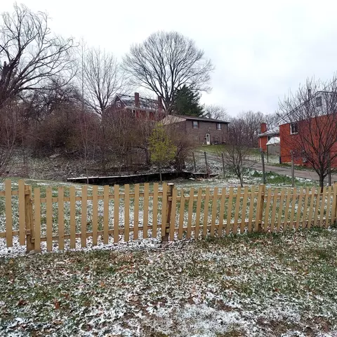 583 Trenton, Cincinnati, OH 45238