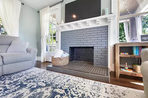 1942 Crane Ave, Cincinnati, OH 45207 photo 5