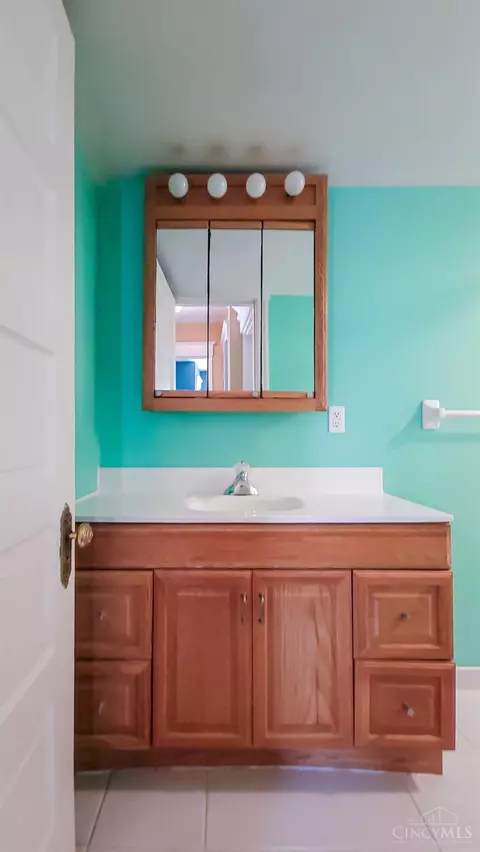 232 Helen St, Cincinnati, OH 45219 photo 22