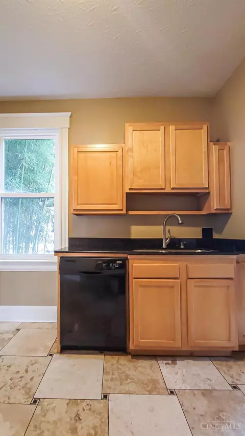 232 Helen St, Cincinnati, OH 45219 photo 15