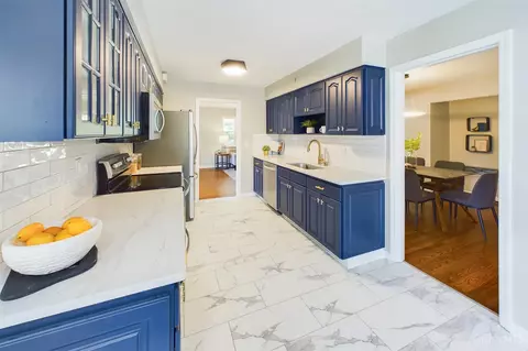 10394 Maria Ave, Cincinnati, OH 45231 photo 9