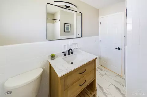 10394 Maria Ave, Cincinnati, OH 45231 photo 24
