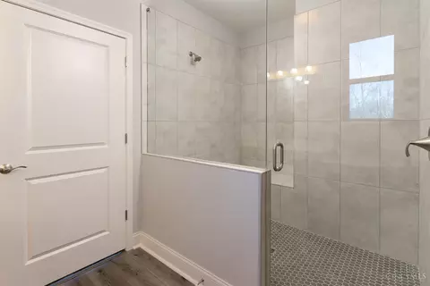 Bath - 971 Crestpoint, Cincinnati, OH 45245 photo 2 of 3