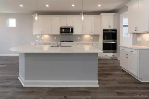 Kitchen - 971 Crestpoint, Cincinnati, OH 45245 photo 2 of 3
