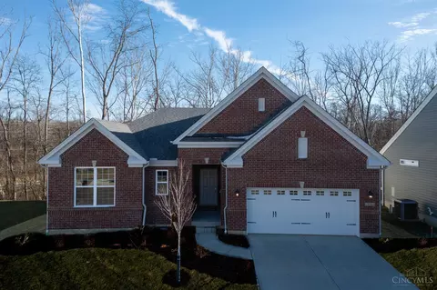 971 Crestpoint, Cincinnati, OH 45245