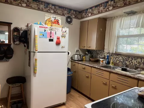 3854 Bennett Rd, Cincinnati, OH 45245 photo 4
