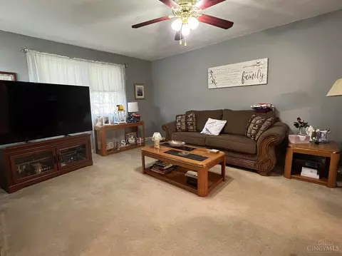 3854 Bennett Rd, Cincinnati, OH 45245 photo 3