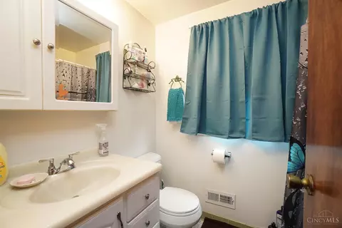 7364 Pickway, Cincinnati, OH 45233 photo 18