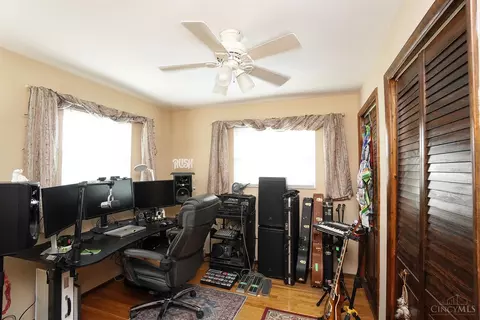 7364 Pickway, Cincinnati, OH 45233 photo 23