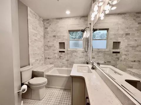 3257 Observatory, Cincinnati, OH 45208 photo 17