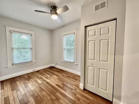3257 Observatory, Cincinnati, OH 45208 photo 19