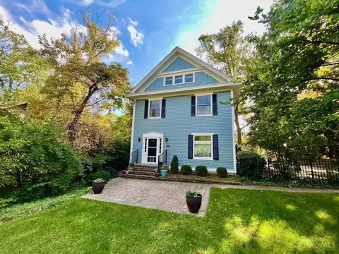 3257 Observatory, Cincinnati, OH 45208