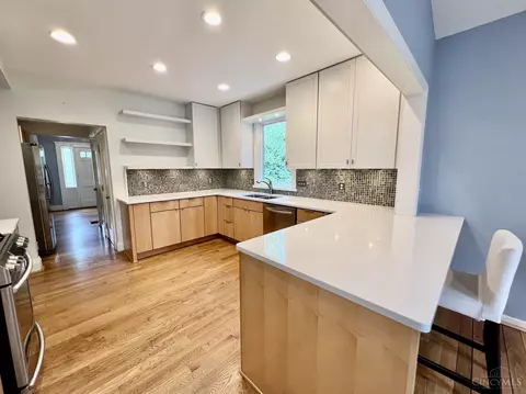 3257 Observatory, Cincinnati, OH 45208 photo 12