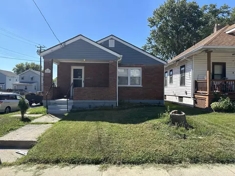 5301 Hunter, Cincinnati, OH 45212
