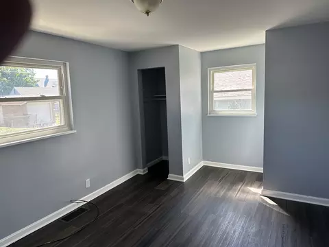 5301 Hunter, Cincinnati, OH 45212 photo 10