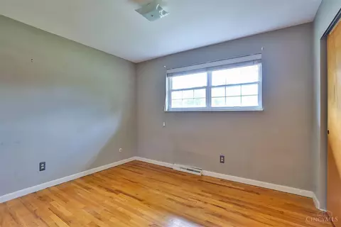 5490 Alomar, Cincinnati, OH 45238 photo 16
