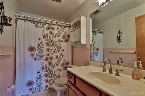 5490 Alomar, Cincinnati, OH 45238 photo 19