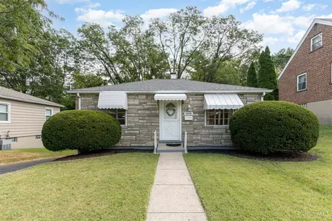 3958 Carrie Ave, Cheviot, OH 45211