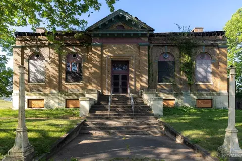 1320 First, Middletown, OH 45044