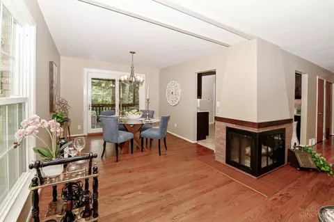 314 Meadowcrest, Cincinnati, OH 45231 photo 9