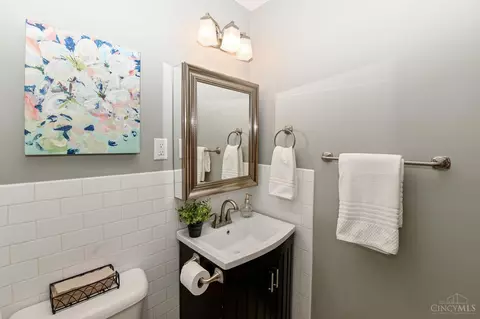 314 Meadowcrest, Cincinnati, OH 45231 photo 22